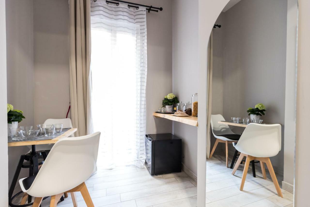 B&B I Maestri Наполи Екстериор снимка